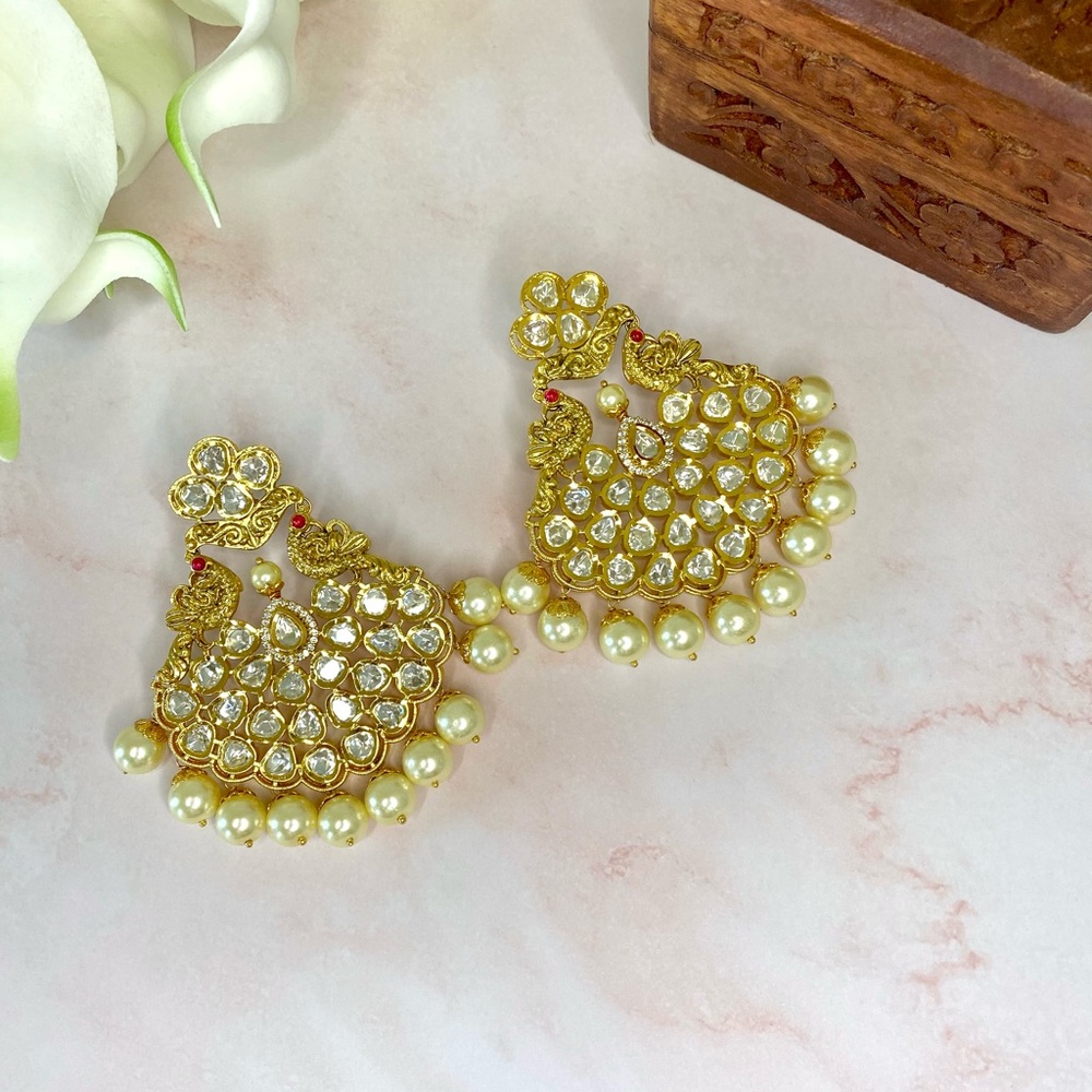 Kundan earrings